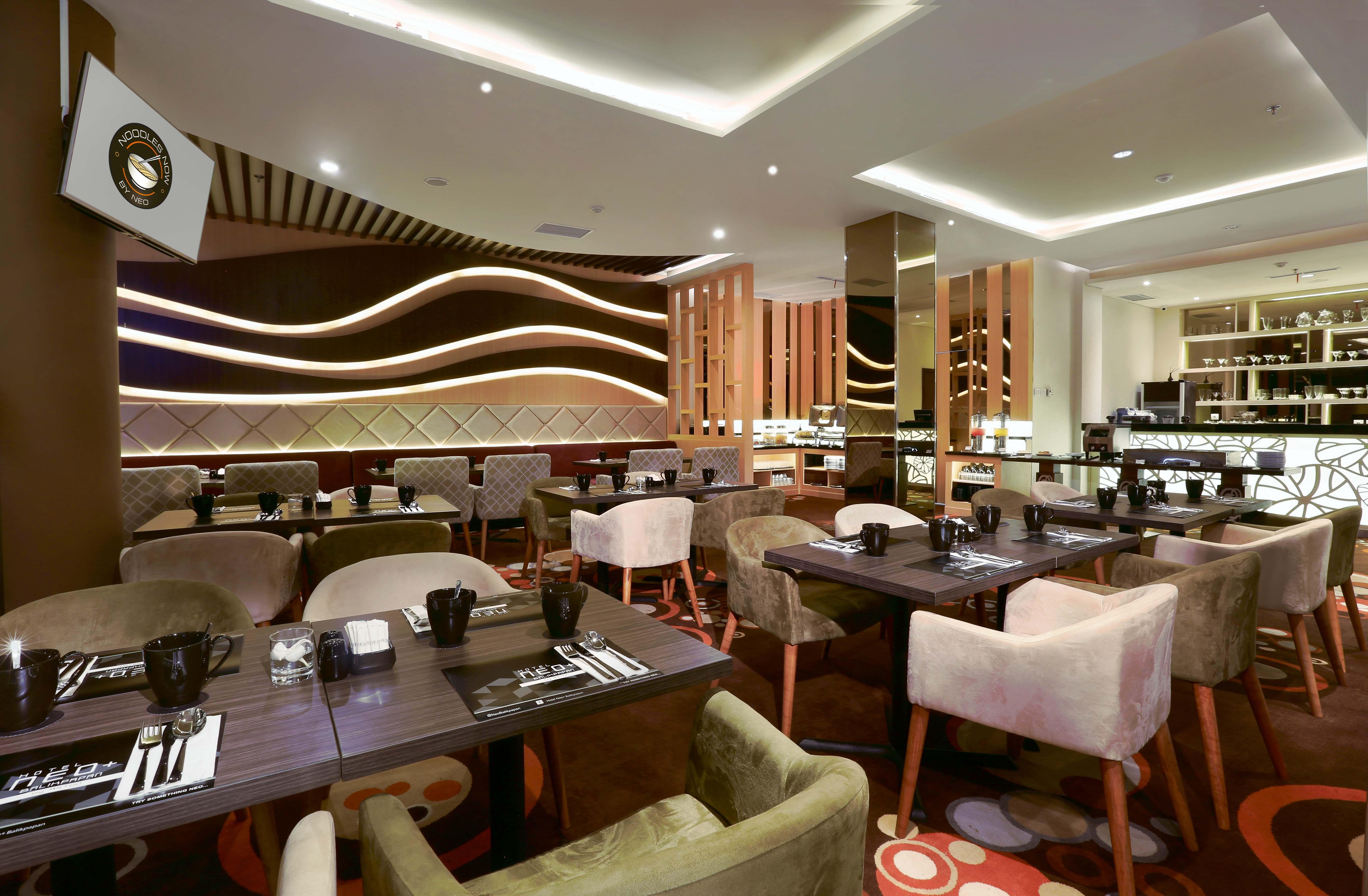 Hotel Neo+ Balikpapan By Aston Exterior photo
