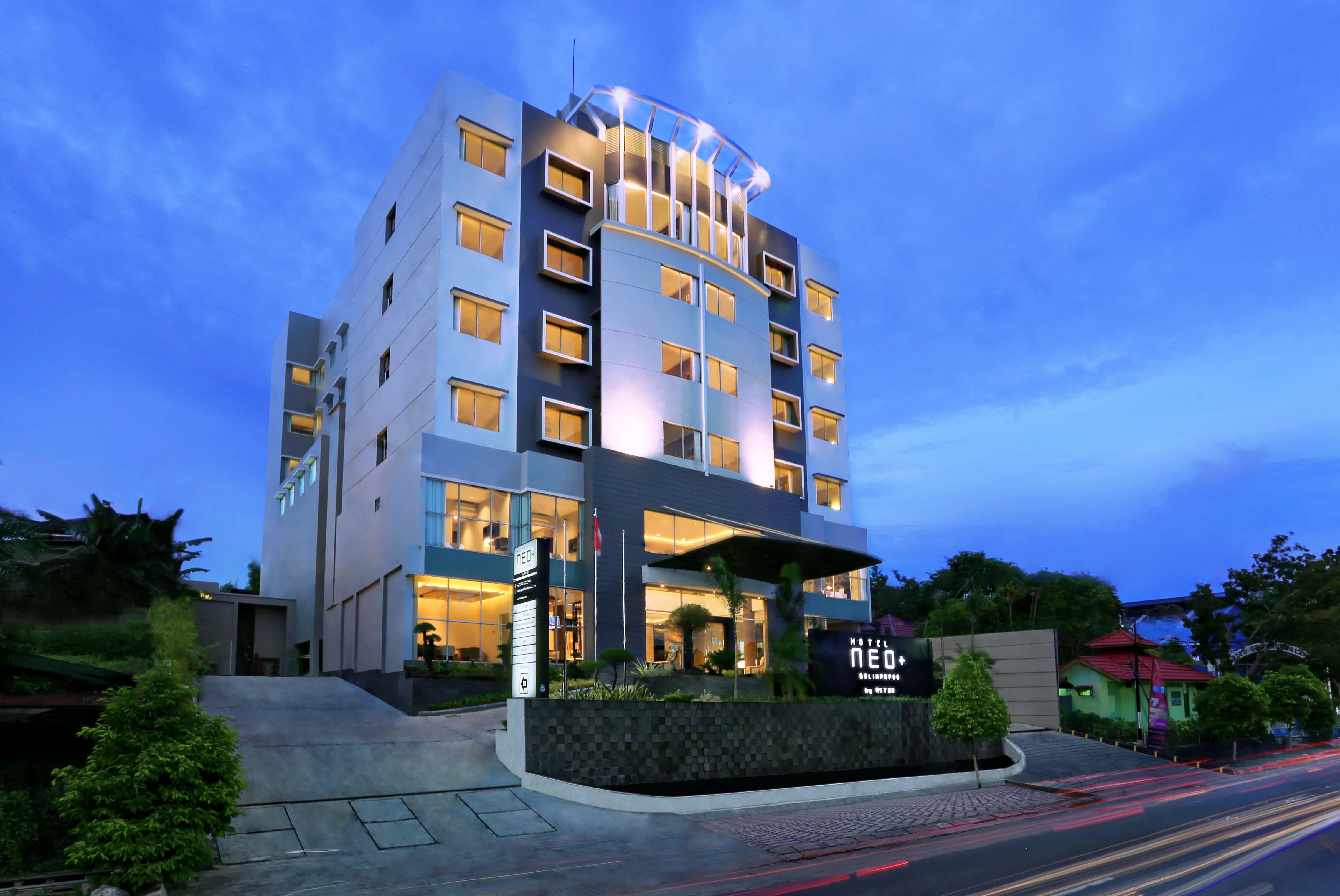 Hotel Neo+ Balikpapan By Aston Exterior photo