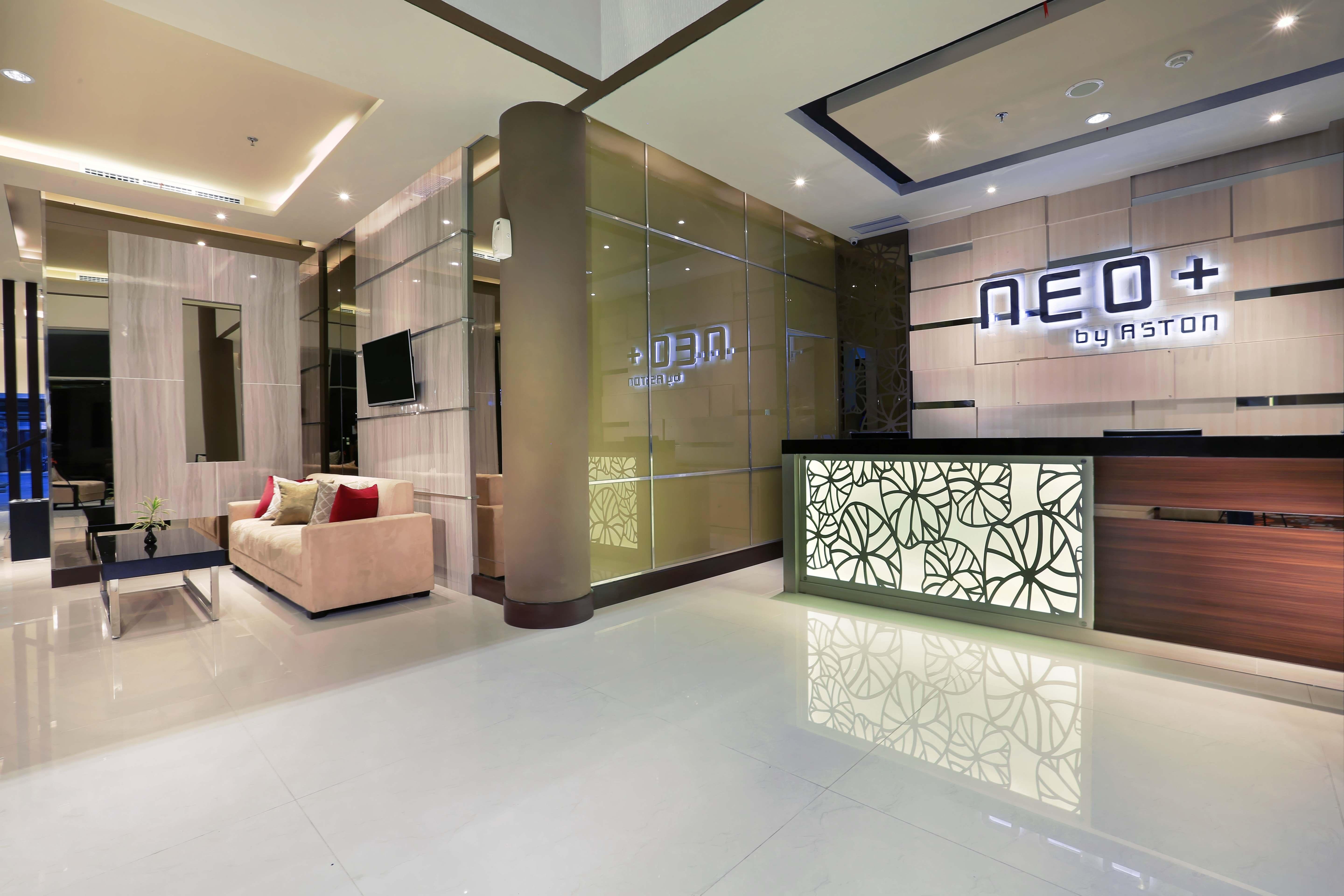 Hotel Neo+ Balikpapan By Aston Exterior photo